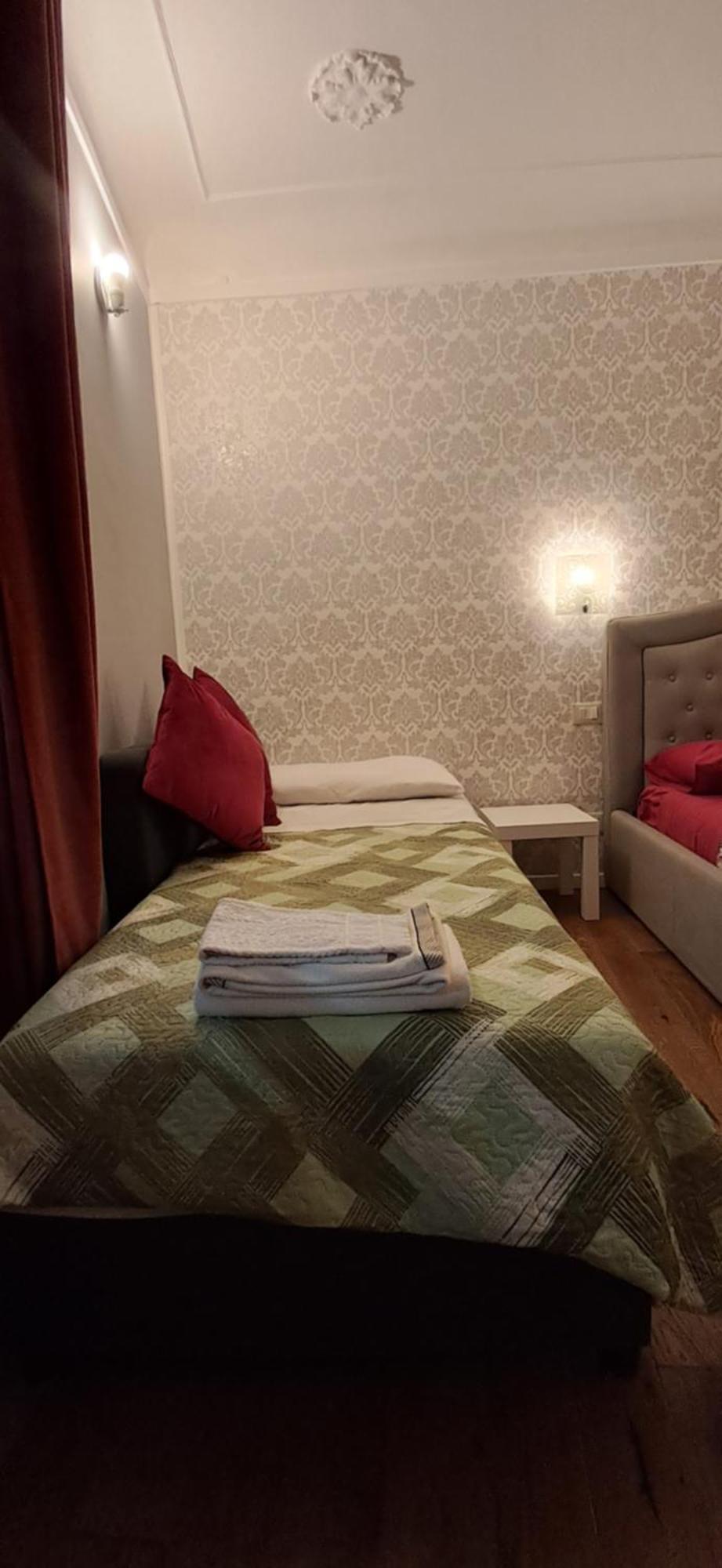 Gasthof Italian Guest *